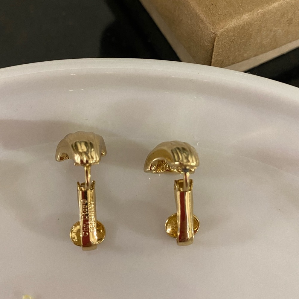 Christian Dior Germany Gold Tone earrings - Picture 6 of 7